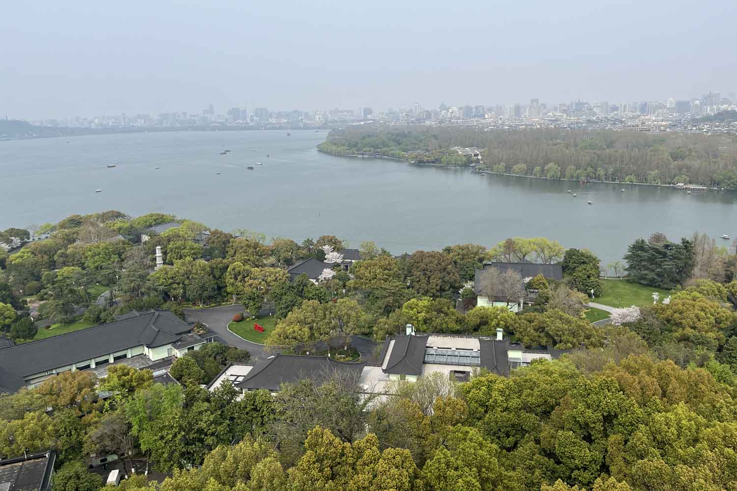 Hangzhou et Lac Xili vus depuis la pagode de Leifeng.